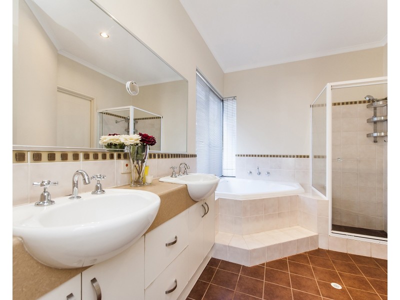 45 Gentilli Way, Salter Point WA 6152