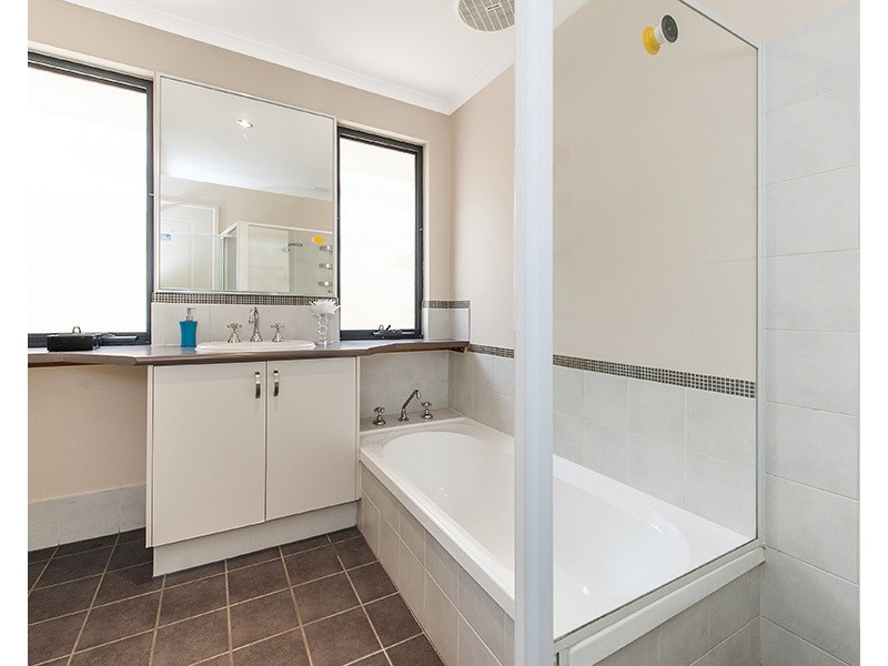 45 Gentilli Way, Salter Point WA 6152