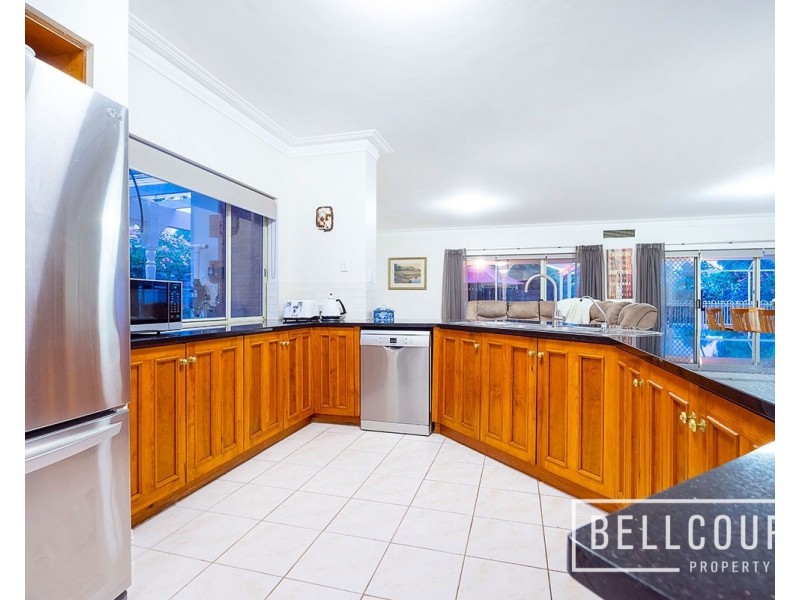 12 Artane Court, Waterford WA 6152