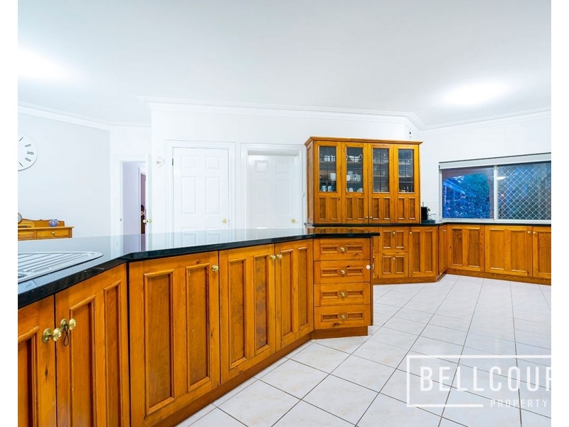 12 Artane Court, Waterford WA 6152