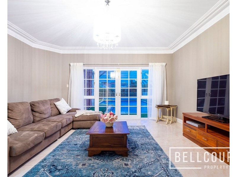 12 Artane Court, Waterford WA 6152