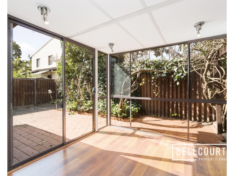 3/9 South Terrace, Como WA 6152