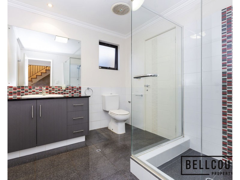 17 Stitfold Promenade, Salter Point WA 6152