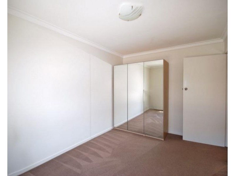 11/413 Canning Highway, Como WA 6152