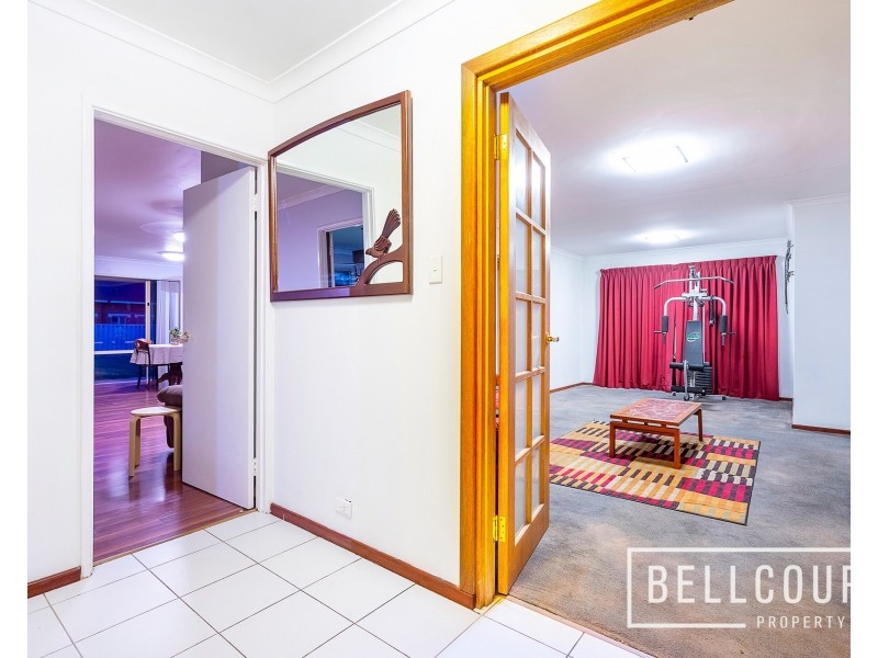 7 Limerick Place, Waterford WA 6152