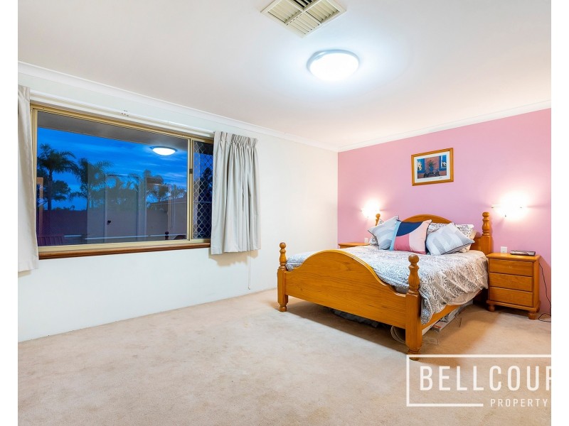 7 Limerick Place, Waterford WA 6152