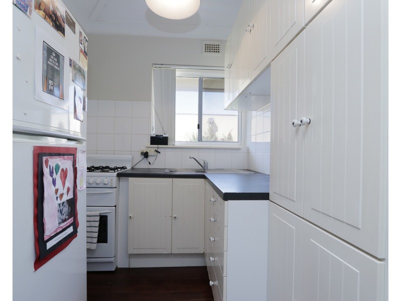 24/15 Eric Street, Cottesloe WA 6011