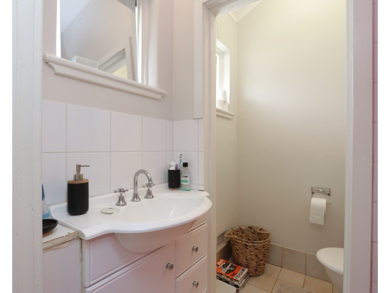 24/15 Eric Street, Cottesloe WA 6011