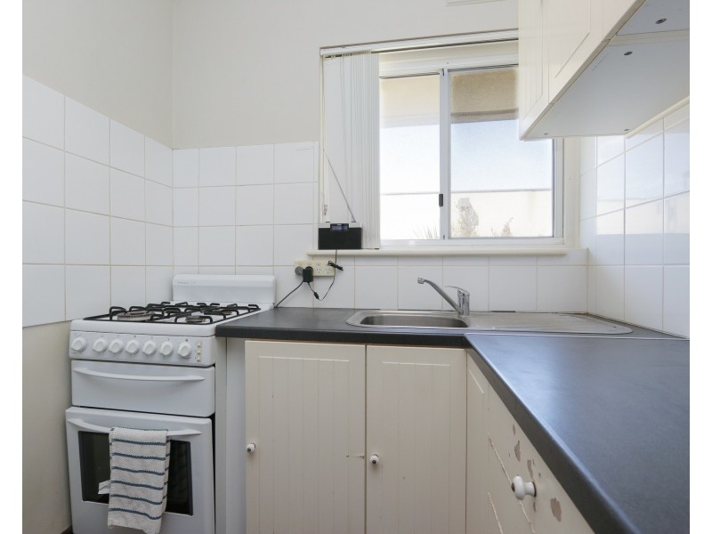 24/15 Eric Street, Cottesloe WA 6011