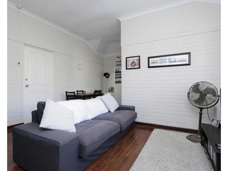 24/15 Eric Street, Cottesloe WA 6011