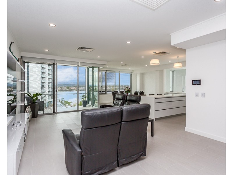 802/19 Ogilvie Road, Mount Pleasant WA 6153