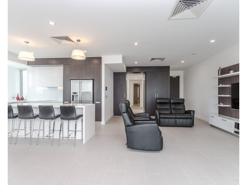 802/19 Ogilvie Road, Mount Pleasant WA 6153