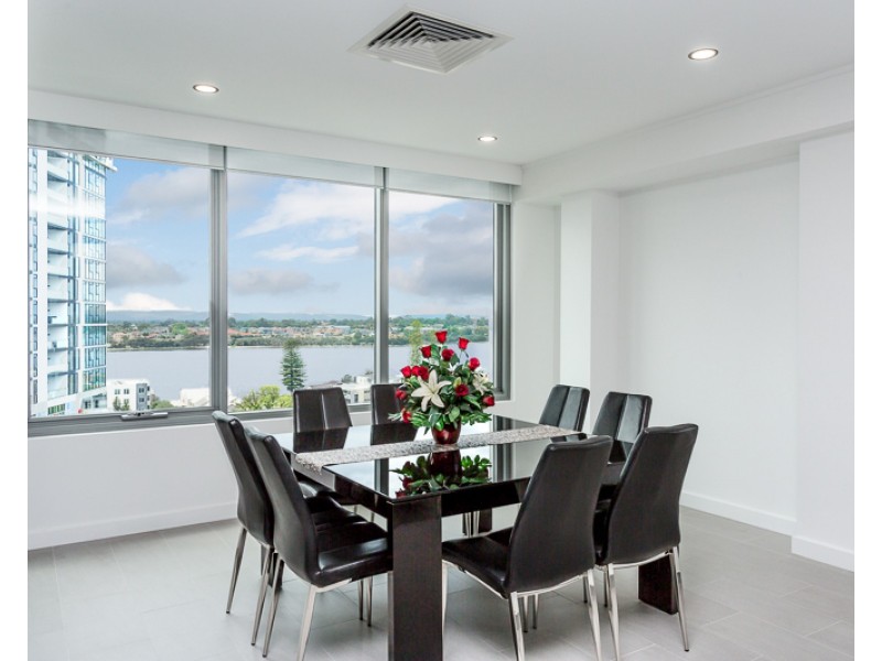 802/19 Ogilvie Road, Mount Pleasant WA 6153