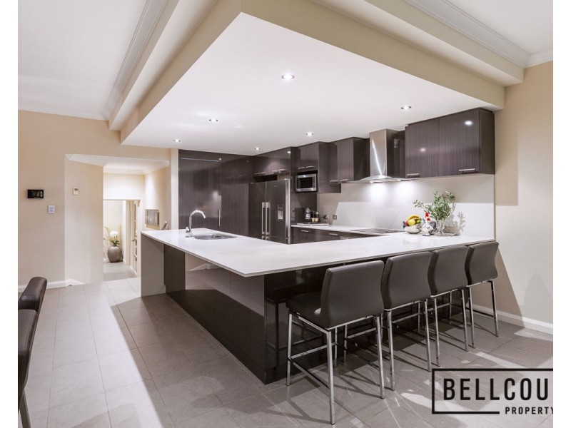 31 Pepler Avenue, Salter Point WA 6152