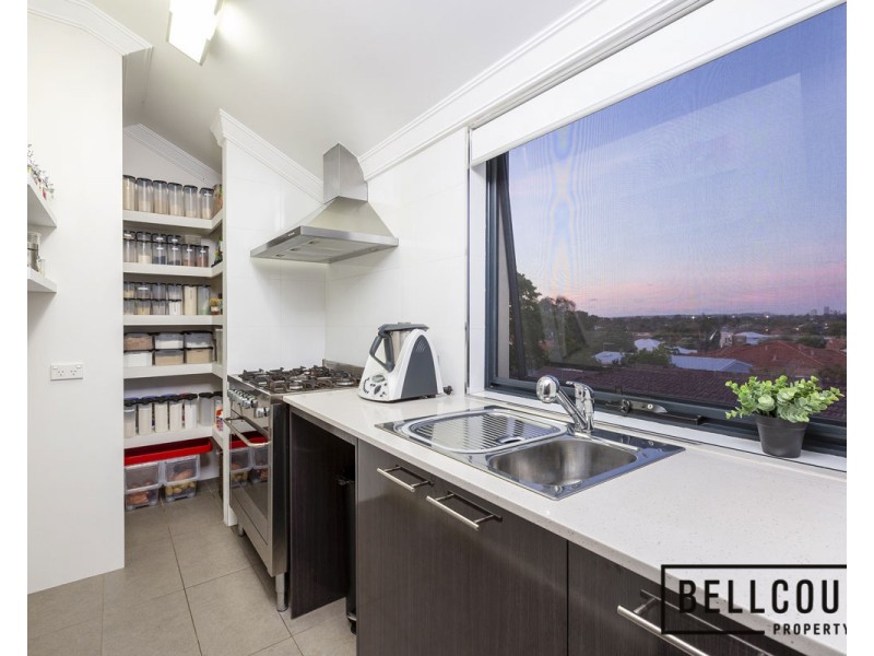 31 Pepler Avenue, Salter Point WA 6152