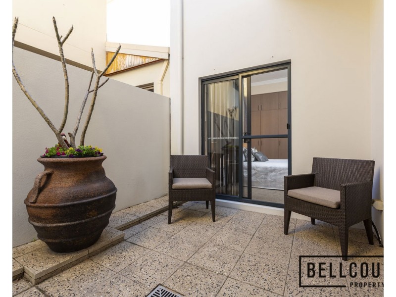 31 Pepler Avenue, Salter Point WA 6152