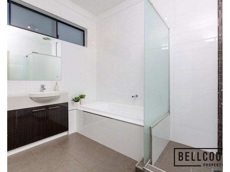 31 Pepler Avenue, Salter Point WA 6152