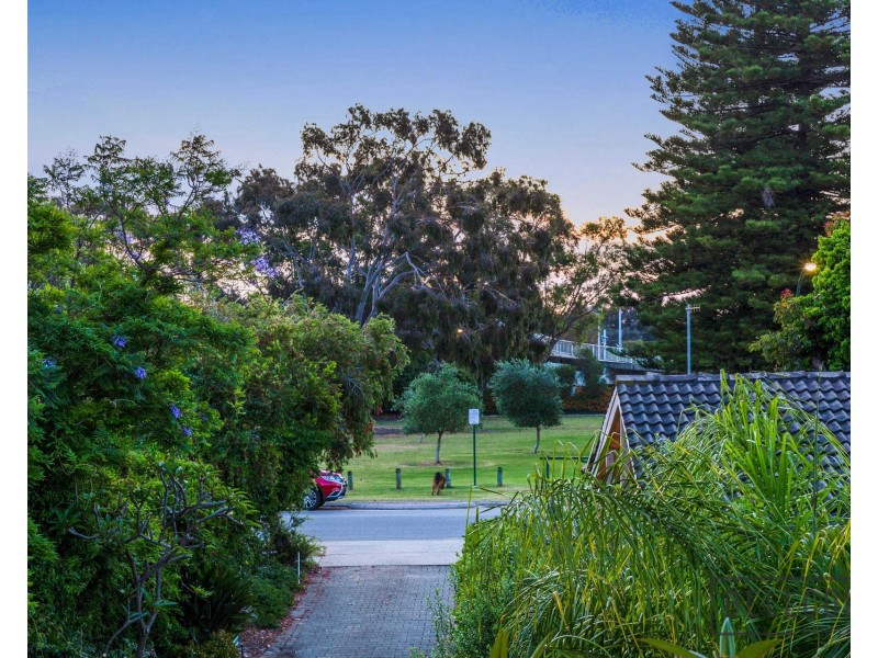 2/112 Mary Street, Como WA 6152