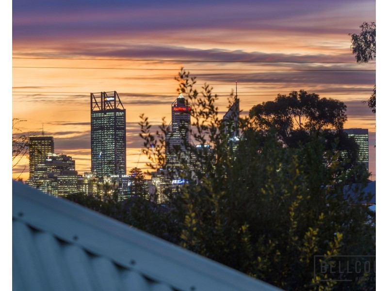 212 Douglas Avenue, Kensington WA 6151