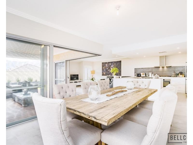 14 Watershed Way, Pearsall WA 6065