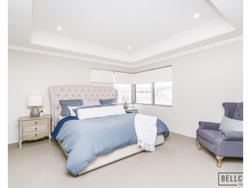 14 Watershed Way, Pearsall WA 6065