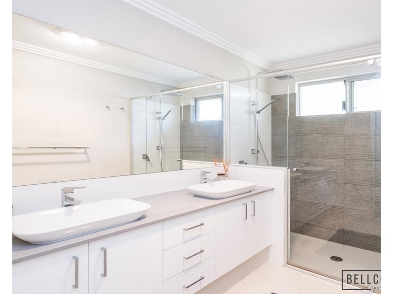 14 Watershed Way, Pearsall WA 6065