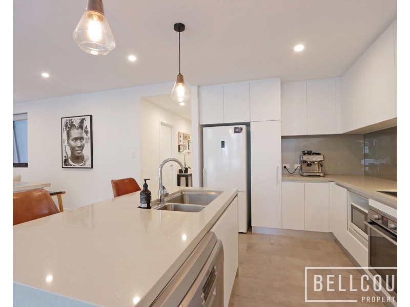 2/152A Mill Point Road, South Perth WA 6151