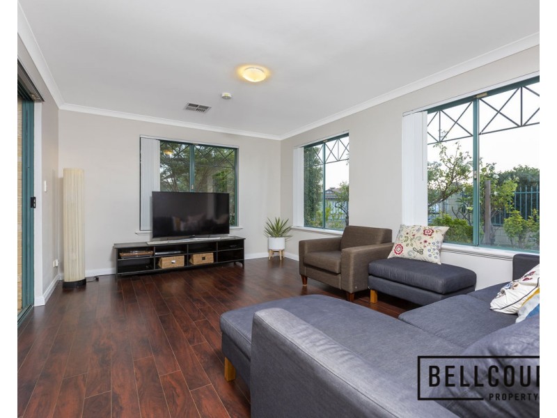 11 Mullingar Close, Waterford WA 6152