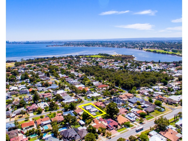 14 Kingsall Road, Attadale WA 6156