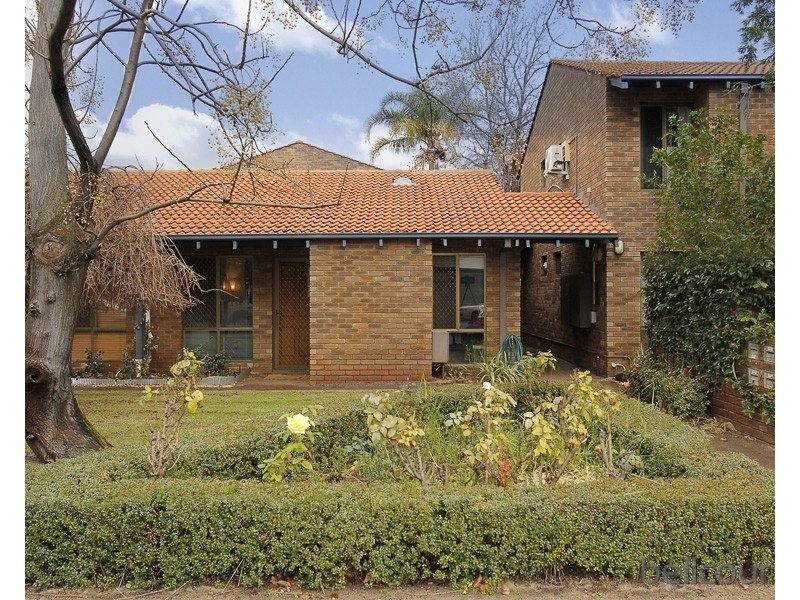 2/63 Crawford Road, Maylands WA 6051