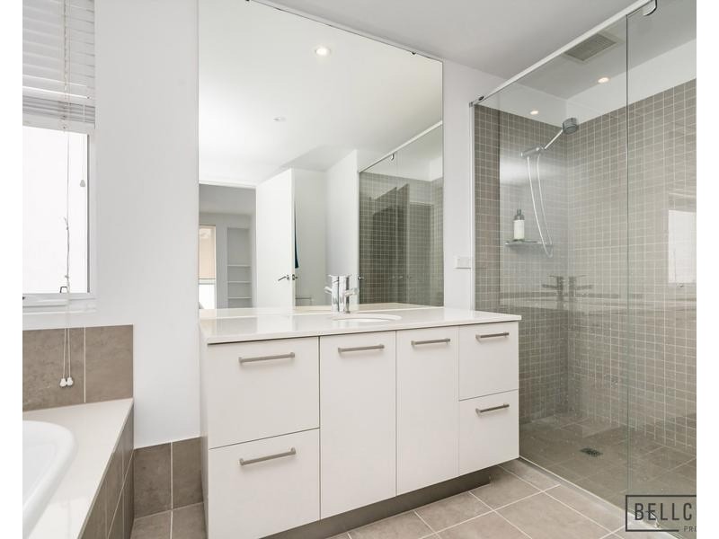 3 Charnley Gardens, Burswood WA 6100