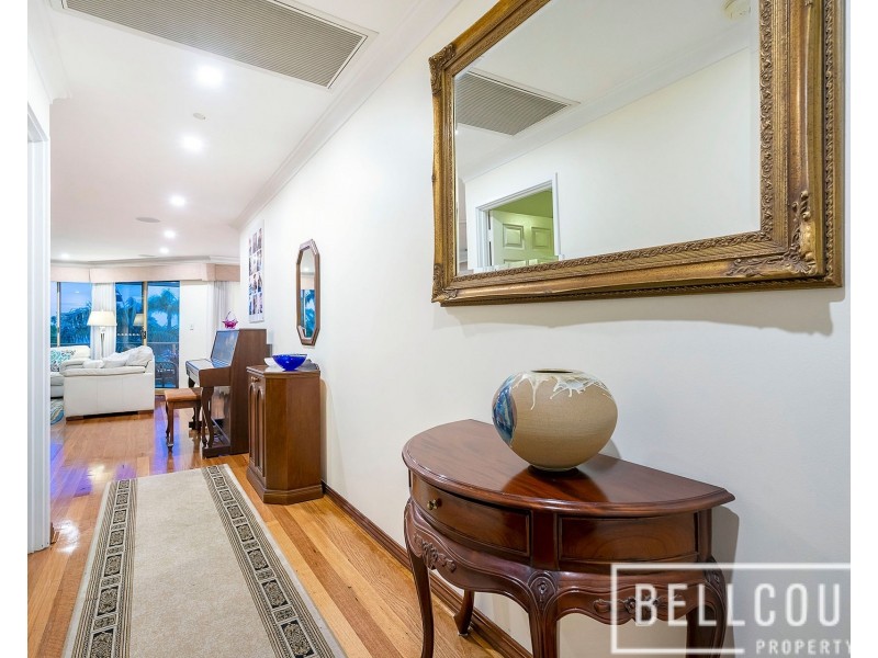 166 River Way, Salter Point WA 6152