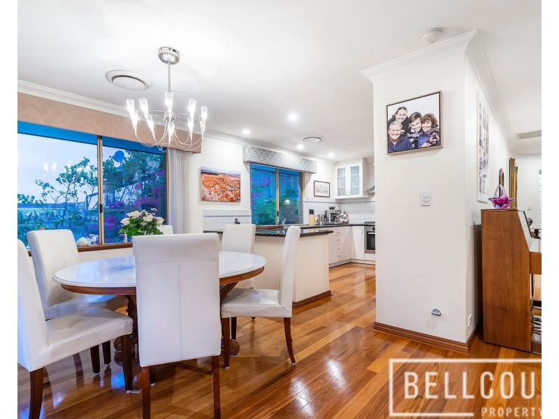 166 River Way, Salter Point WA 6152