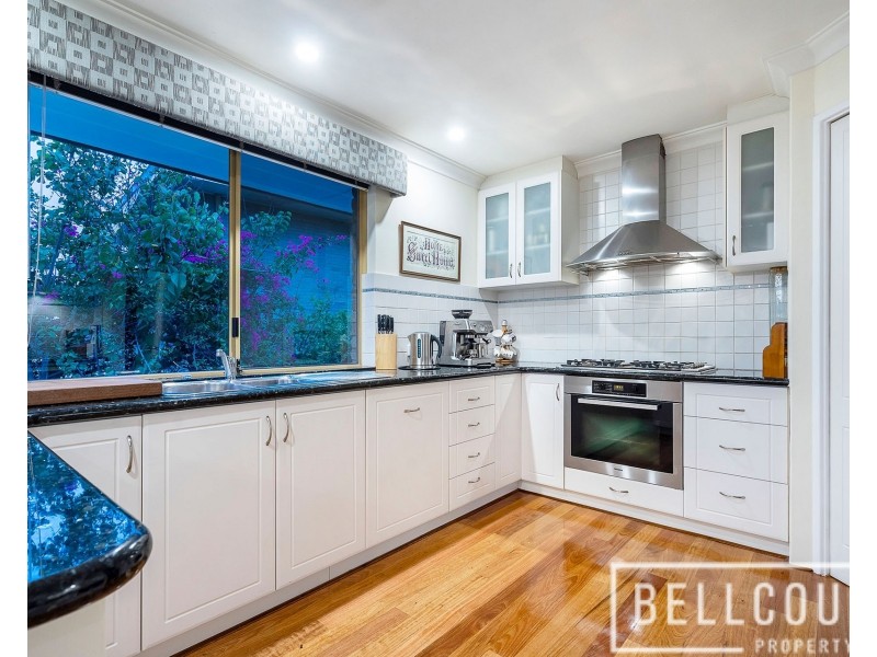 166 River Way, Salter Point WA 6152
