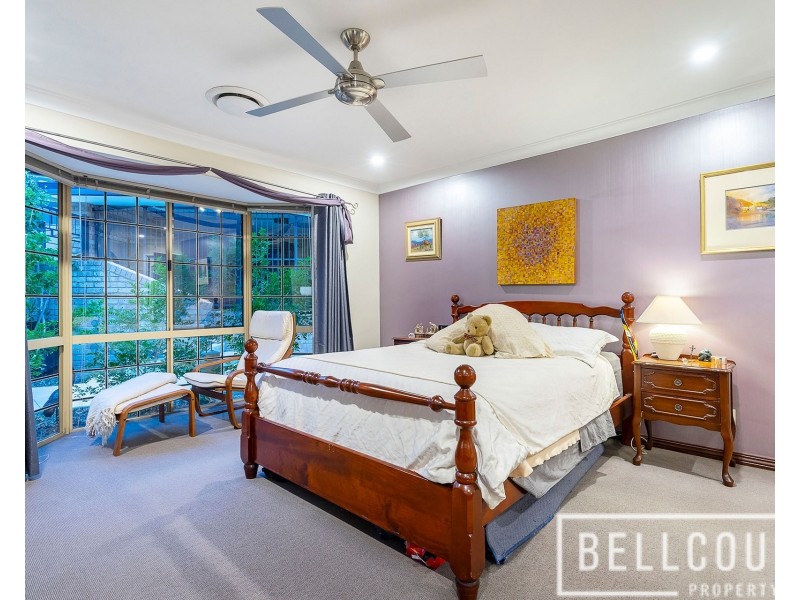 166 River Way, Salter Point WA 6152