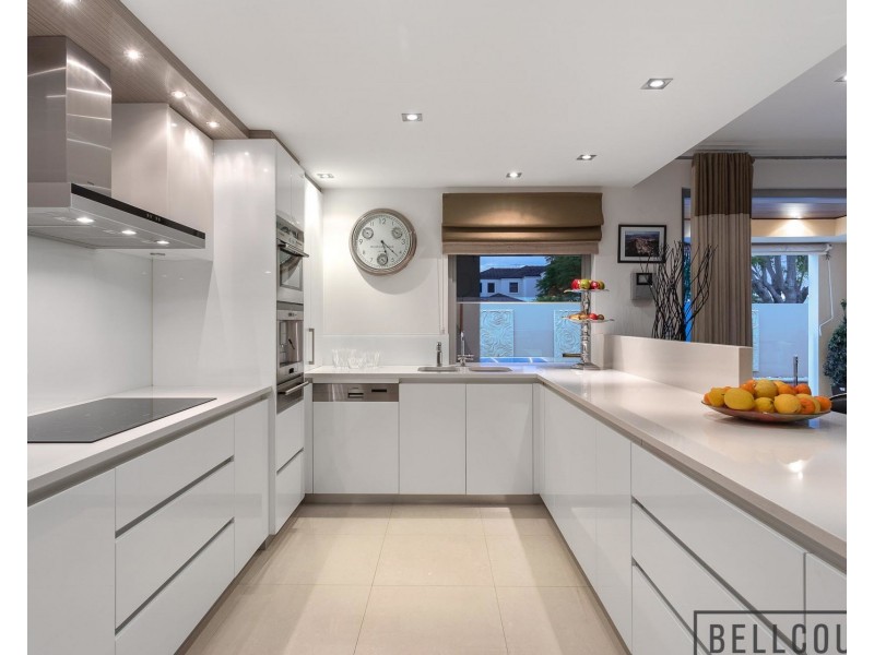11 Letchworth Centre Avenue, Salter Point WA 6152