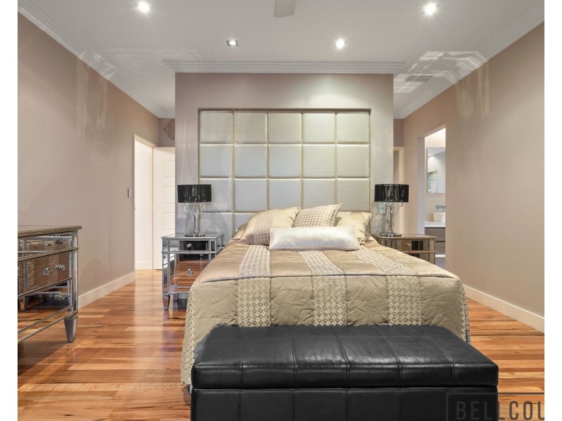 11 Letchworth Centre Avenue, Salter Point WA 6152
