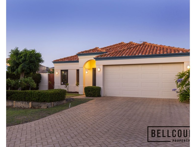 8 Wonil Way, Karawara WA 6152