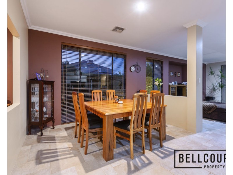8 Wonil Way, Karawara WA 6152