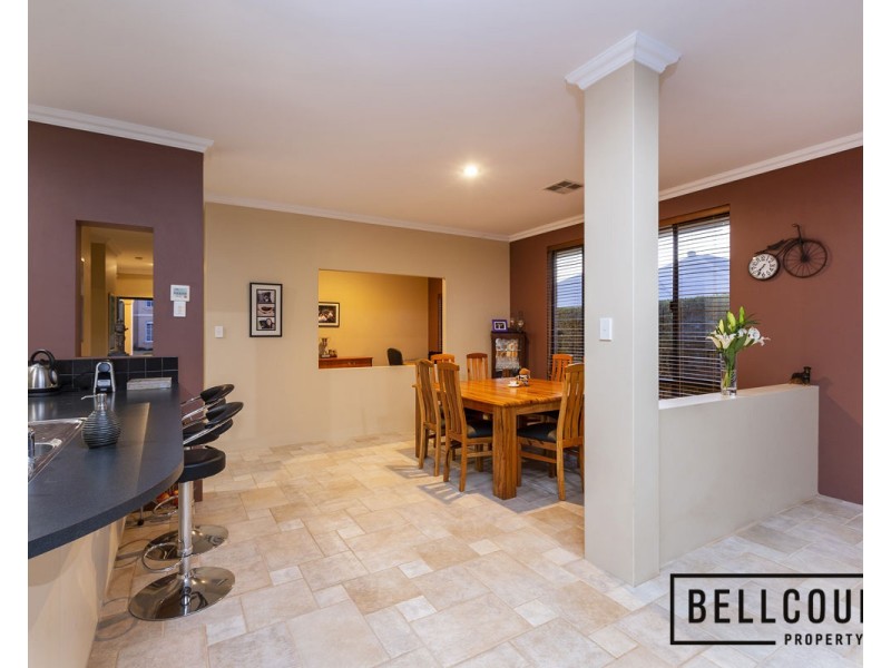 8 Wonil Way, Karawara WA 6152