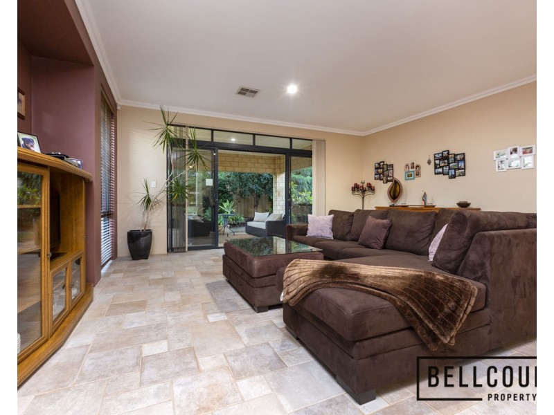 8 Wonil Way, Karawara WA 6152