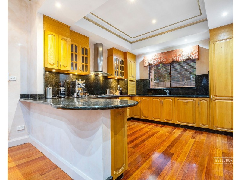 13 Salter Point Parade, Salter Point WA 6152