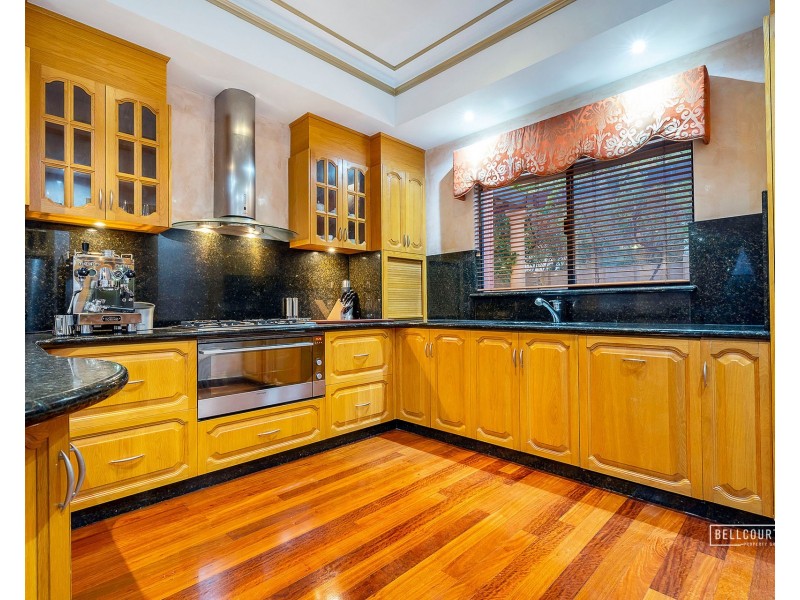 13 Salter Point Parade, Salter Point WA 6152