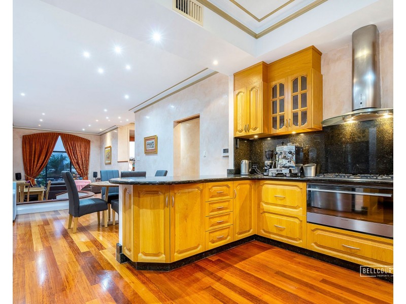 13 Salter Point Parade, Salter Point WA 6152