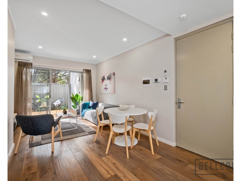 4/8 Halley Street, Innaloo WA 6018