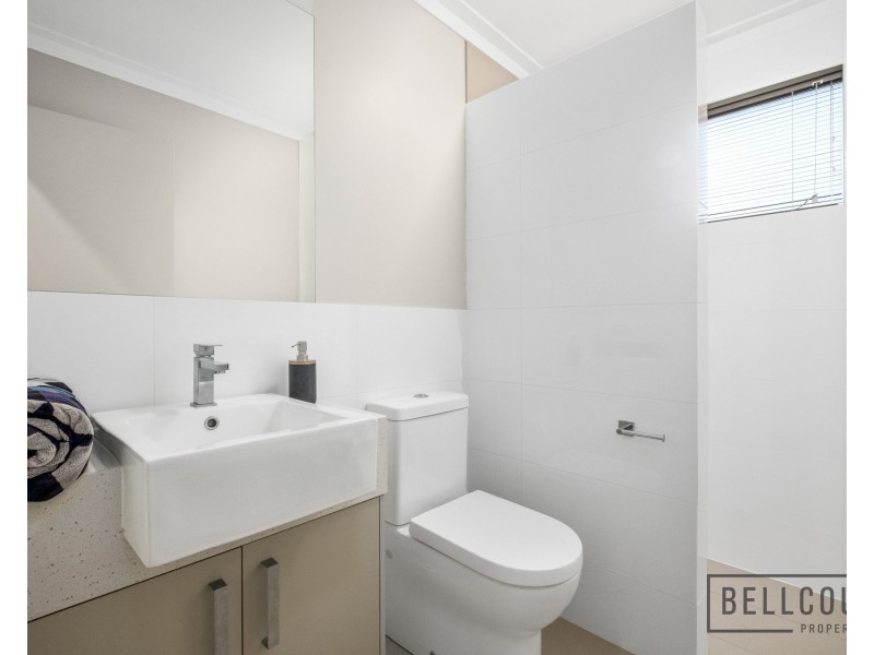 4/8 Halley Street, Innaloo WA 6018