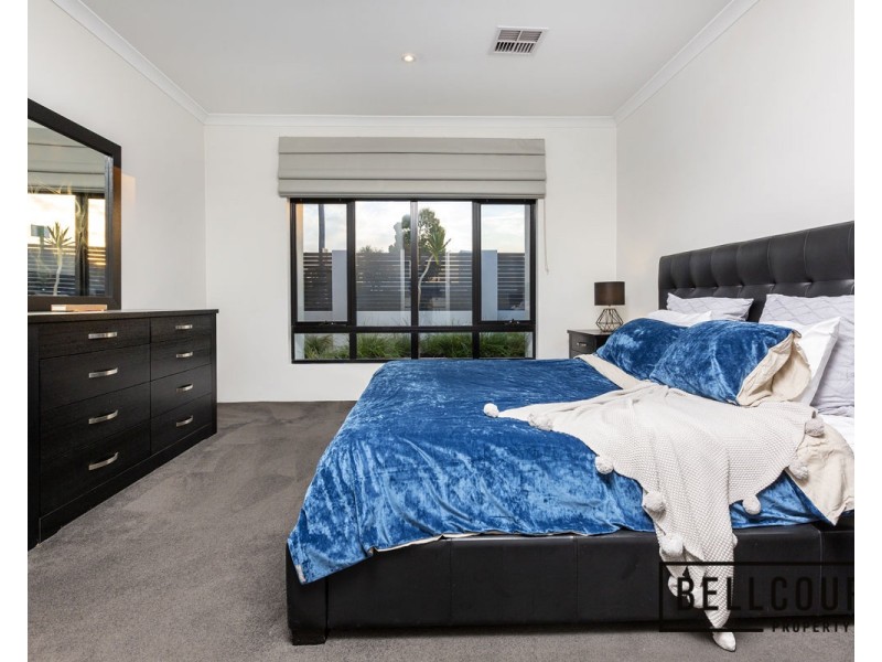 369 Hardey Road, Cloverdale WA 6105