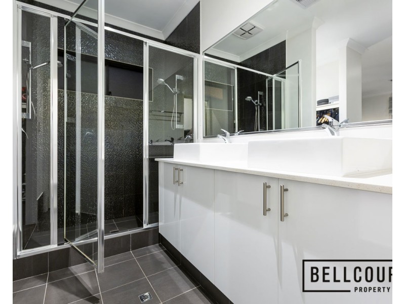 369 Hardey Road, Cloverdale WA 6105