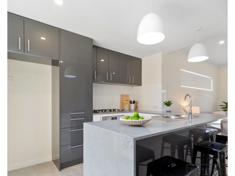 1-3/1 Nekaya Way, Duncraig WA 6023