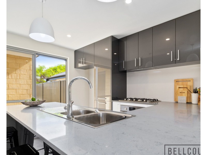 1-3/1 Nekaya Way, Duncraig WA 6023